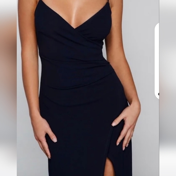 NWT Windsor Formal/Prom Gown With Thigh High Side Split  Size M - Picture 2 of 9